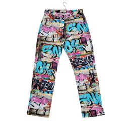 美品】ロエベ グラフィティデニムパンツ 総柄 ロゴ刻印ボタン レザー