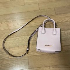 See by Chloé セシリア パイナップルチャーム付き シーバイクロエ