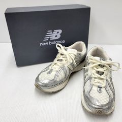 極美品】New Balance M1906REE ホワイト 28.5cm - メルカリ