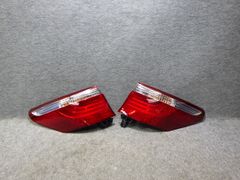 ハリアー ZSU60 右テールランプ 81550-48331 前期ジャンク品 - メルカリ