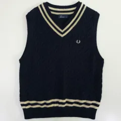 フレッドペリー FRED PERRY 刺繍 ネイビー ベスト ニット