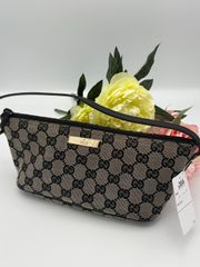 美品 GUCCI アクセサリーポーチ CGキャンバス - メルカリ
