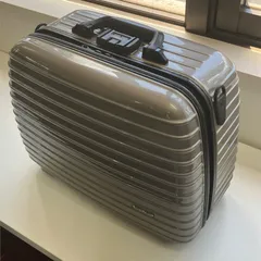 ★RIMOWA リモワ サルサデラックス ビューティーケース 13L グレー系のサムネイル