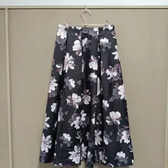★水彩画のような美しい色合い★ ミシュマッシュ MISCH MASCH ぼかし花柄シャイニースカート 【36／S相当】のサムネイル