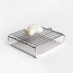 【新品】【1点販売】卓上セラミック焼網 白[焼き網 餅 食パン トースト 遠赤外線 直火 ガスコンロ]のサムネイル