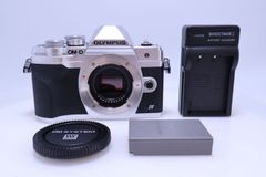 OLYMPUS OM-D E-M10 MarkⅣ ボディ シャッター数663回 - メルカリ