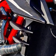 KB CBR250RR MC51 デルタボックスカバー 受注製造 - メルカリ