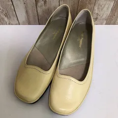 タ　Hush Puppies（ハッシュパピー）　本革スムースレザー・フラットパンプス　ライトベージュ　23cmのサムネイル