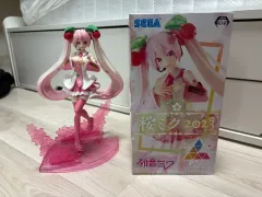 さくら 初音ミク フィギュア 出品