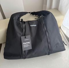 topology cloud hobo bag medium ブラック - メルカリ
