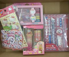 ☆激レア!!未使用で当時物☆キティ 文房具セット ケース付き2008年製