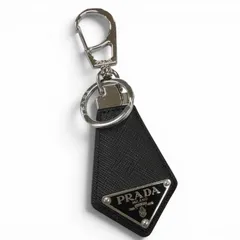 良品□PRADA プラダ 2PP041 サフィアーノレザー トライアングルロゴ 三角プレート ネクタイ型 キーホルダー キーチャーム ブラック シルバー メンズのサムネイル
