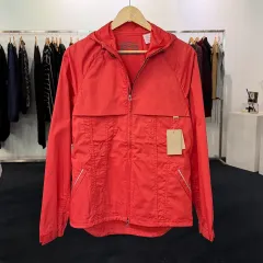 新品 S リーバイス ウィンドブレーカーのサムネイル