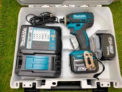 使用少オマケ有マキタ18VTW300Dインパクトレンチバッテリー2個充電器 