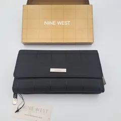 NINE WEST ナインウエスト 財布 長財布 新品未使用 ブラック 黒 大容量 ナイロン 【12400】のサムネイル
