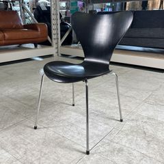 ピッシー様専用】セブンチェア レザー張り ヴィンテージ - メルカリ