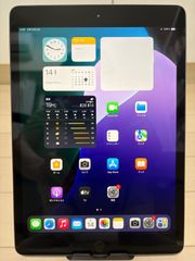 iPad 第9世代10.2インチWi-Fi black64GB バッテリー71% - メルカリ