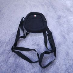 Champion / 軽量 フラップ付リュックサック デイバックブラック K79 