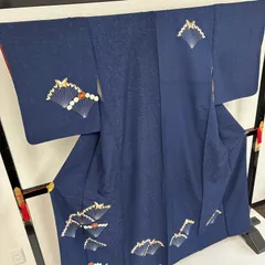 付け下げ 正絹 紋なし 美しい地模様 蝶 袷 着物 MK-4018