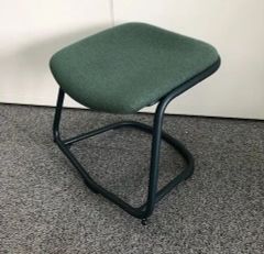 美品 バランスチェア グリーン 緑 バランススタディ - メルカリ