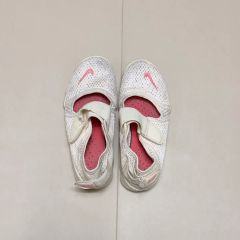 美品】NIKE AIR RIFT ナイキ エアリフト ベージュ キナリ 25 - メルカリ