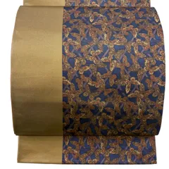 袋帯 秀品 斉藤三才 落款 蝶 籠目 箔 金彩 紺色 全通 正絹 【中古】のサムネイル