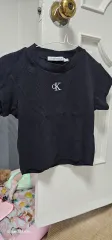 Calvin Klein Jeans(カルヴァンクラインジーンズ) ブラック クロップド 半袖Tシャツ CK ロゴ