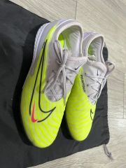 NIKE ナイキ リアクト ガト 25.5 赤 / ファントムGX ティエンポ - メルカリ