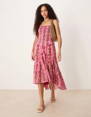 2015SS ランウェイ　コレクションピース　スカート 2015SS ランウェイ コレクションピース スカート - メルカリ