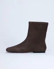 トップショップ レディース シューズ ブーツ・レインブーツ スエード Topshoperi real suede flat square toe boots in chocolate チョコレートのサムネイル