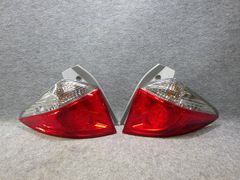 トヨタ ヴィッツ NSP130 純正 テールランプ 赤色 左右セット - メルカリ