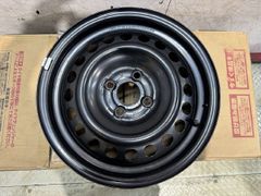 新車外し ホンダ フリード 純正15インチ ホイール4本 キャップ付