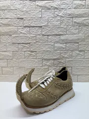 R00964｜LOEWE｜ロエベ｜スニーカー｜カーキ｜ハイブランド｜レディースM｜36｜ローカット｜カジュアル｜ラグジュアリー｜Y2K｜90S｜古着｜ストリート｜USA古着｜ヴィンテージ｜フォロー割｜今期トレンド｜ブランド古着のサムネイル