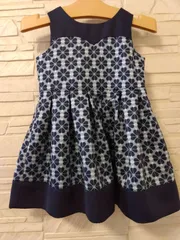 M13　ケイトスペード　kate spade new york　子供服　ワンピース　スペードフラワー　ノースリーブ　タック入りスカート　後ファスナー　フォーマルな場に〇