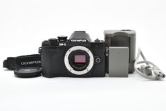OLYMPUS OM-D ミラーレス一眼 本体 バッテリー 充電器SDカード付