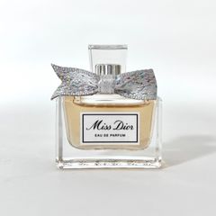 Miss Dior フレッシュ&センシュアル フローラル EDP 5mL - メルカリ