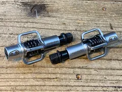 JX869 クランクブラザーズ CRANKBROTHERS エッグビーター EGGBEATER1 ビンディングペダル スチールシャフト 黒シルバーのサムネイル