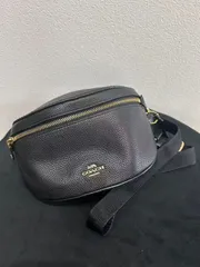 中古美品正規品　COACH コーチ ブラック ボディバッグ