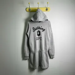 A BATHING APE® ベイプ カレッジ ロゴ グレー フーディー ワンピース Sのサムネイル