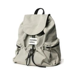 美品✨】モンテロッソ レザーリュック A4収納可 シボ革 大容量 カーキ 