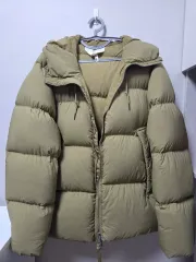ARKET アーケット ベージュ ダウン M (105) 暖かくなったので出品のサムネイル