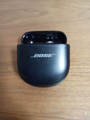 Bose ワイヤレスイヤホン ブラック 充電ケース付き - メルカリ