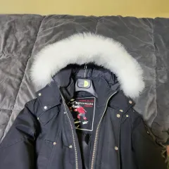 MOOSE KNUCKLES ムースナックルズ ダウン ブラックのサムネイル