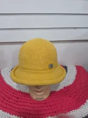 #帽子日差しが良い日にかぶりやすい黄色いバケットハット