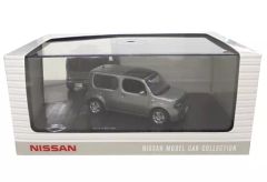 京商 日産 キューブ Z12 カラーサンプル ダイアモンドシルバー 特注品