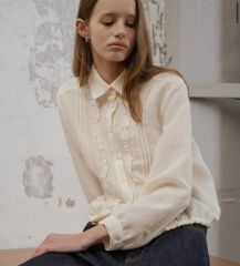 MEER. メーア WHIP RUFFLE BLOUSE(WHT) - メルカリ