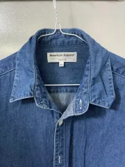 アメリカンアパレル 100 デニム シャツ (ほぼ新品)のサムネイル