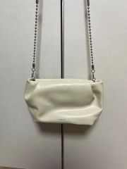 美品】IACUCCI イアクッチ NAPPA ルーチェ ホワイト - メルカリ