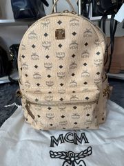 mcmベージュリュック地雷系量産型 - メルカリ
