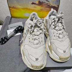 ⭐︎正規品⭐︎ イタリア製 triples ホワイト balenciaga - メルカリ
